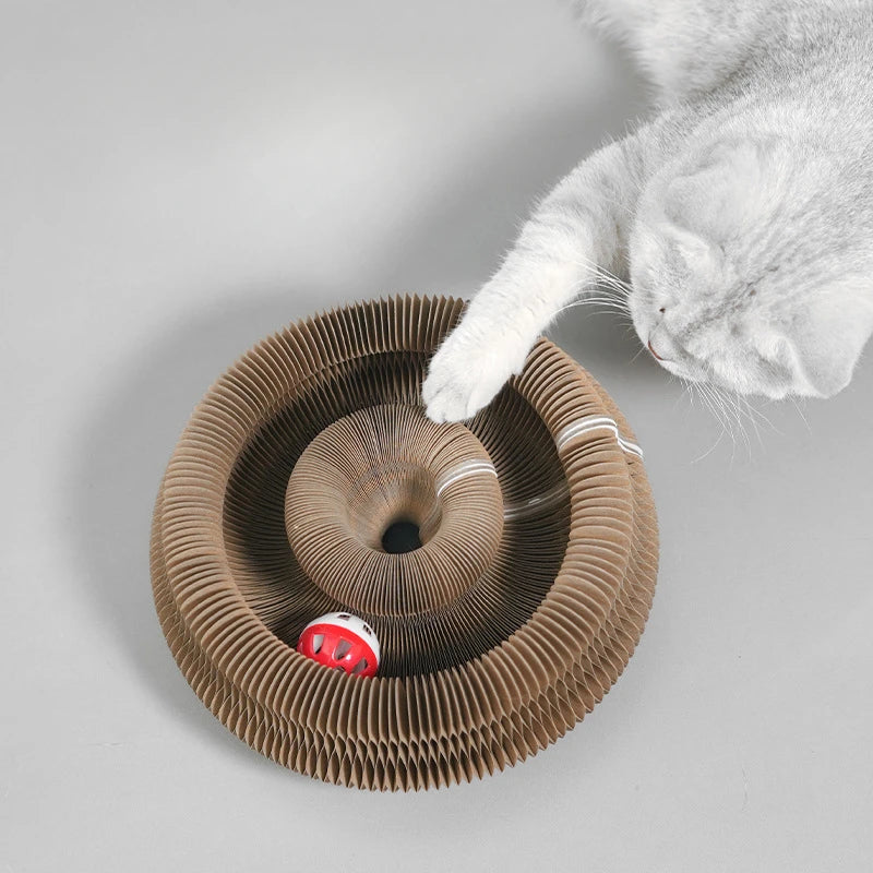 Tablero Rascador Mágico para Gatos con Pelota Giratoria – Juguete Interactivo y Antiestrés